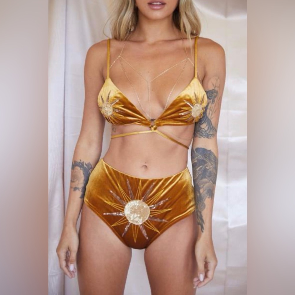 Gold Velvet Festival Set